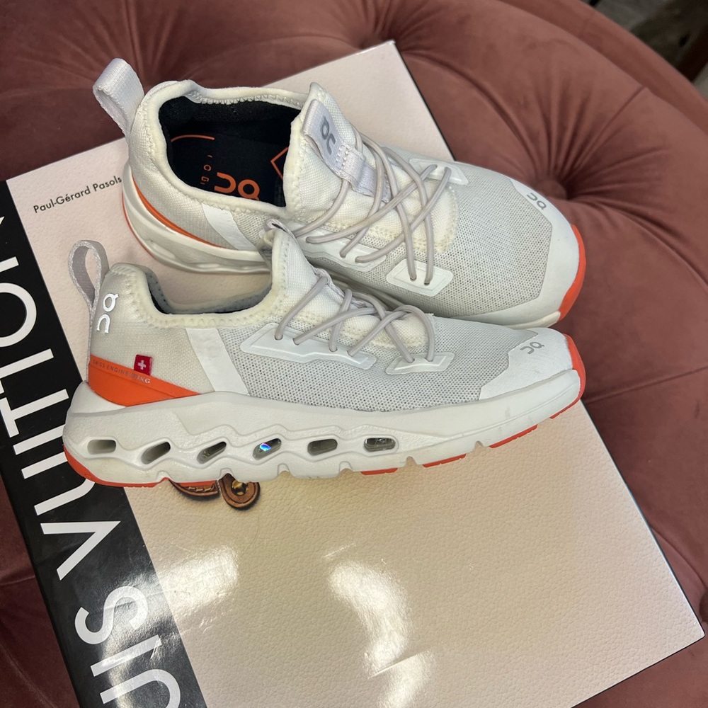 ON Kids Sneakers - White and Orange